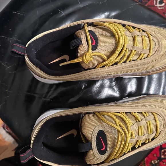 Nike Air Max 97 Quick Strike.Gold with red swoosh worn maybe 2-3 times looks new - Picture 5 of 10